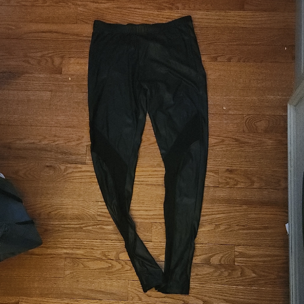 Womwns Black Leggings